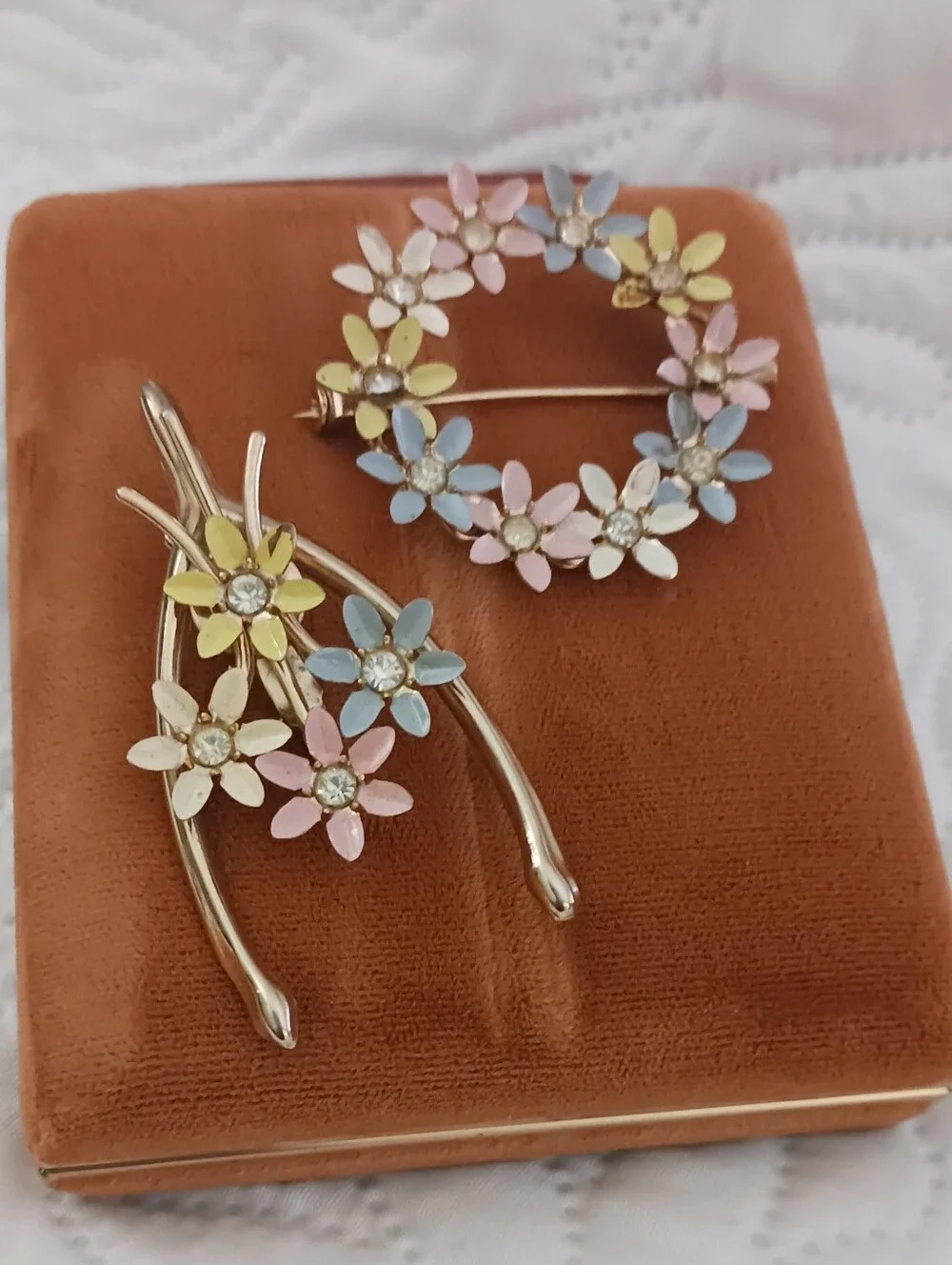 Vintage Wishbone Pastel Floral Brooch and Pin Set - Multicolor Flower Jewelry